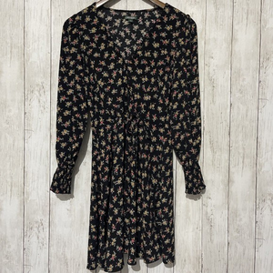 Wild Fable Medium Floral Mini Dress‎ Womens Black Excellent Smocked Long Sleeve